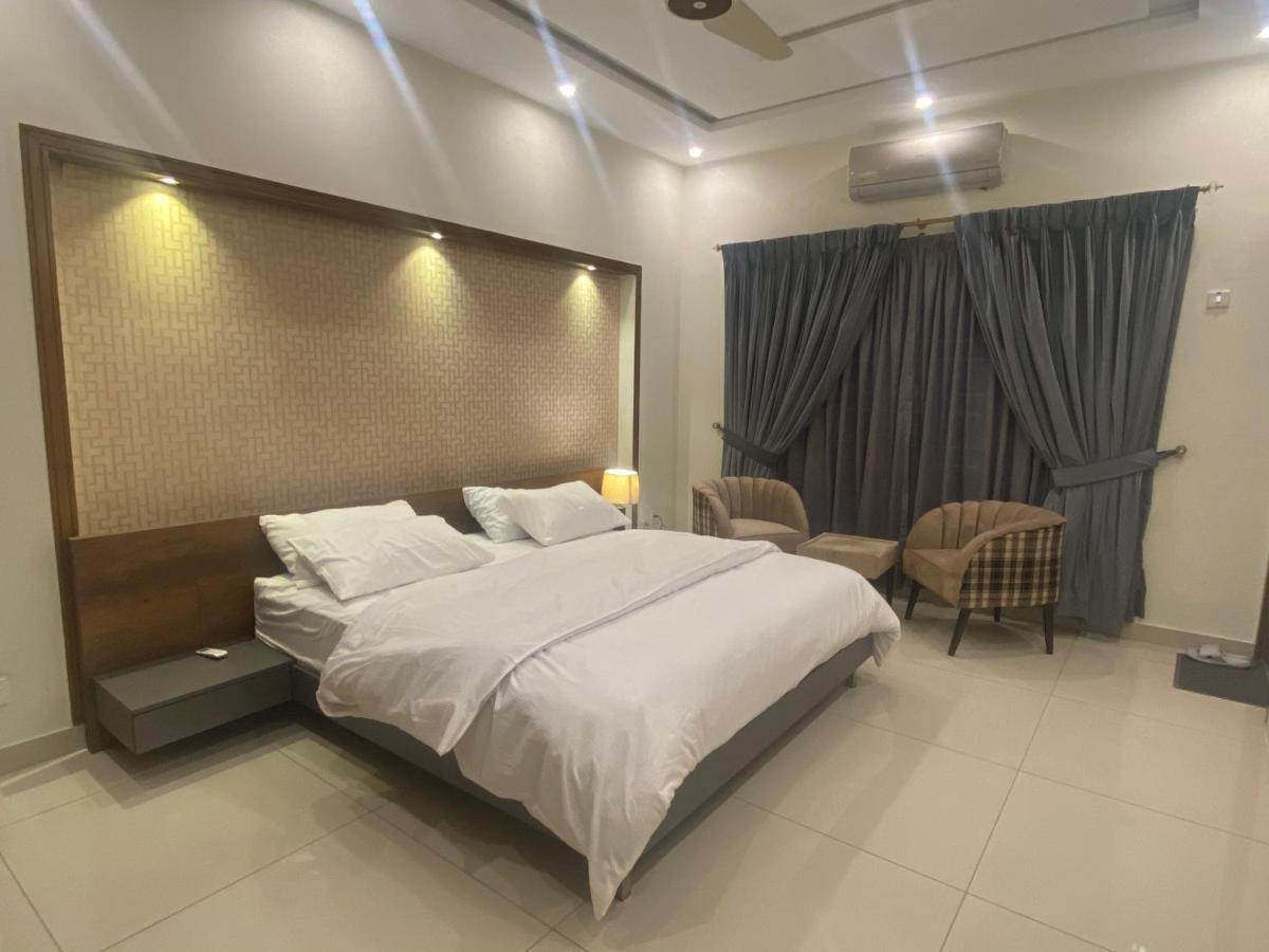 Luxury Guest House In Bahria Town Rawalpindi Exterior foto