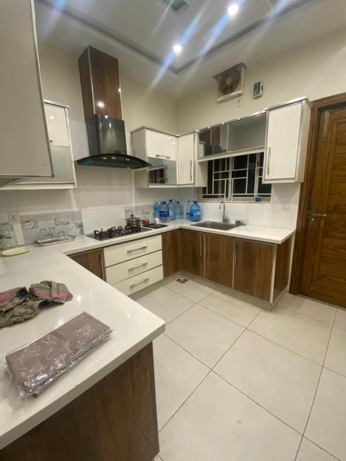 Luxury Guest House In Bahria Town Rawalpindi Exterior foto