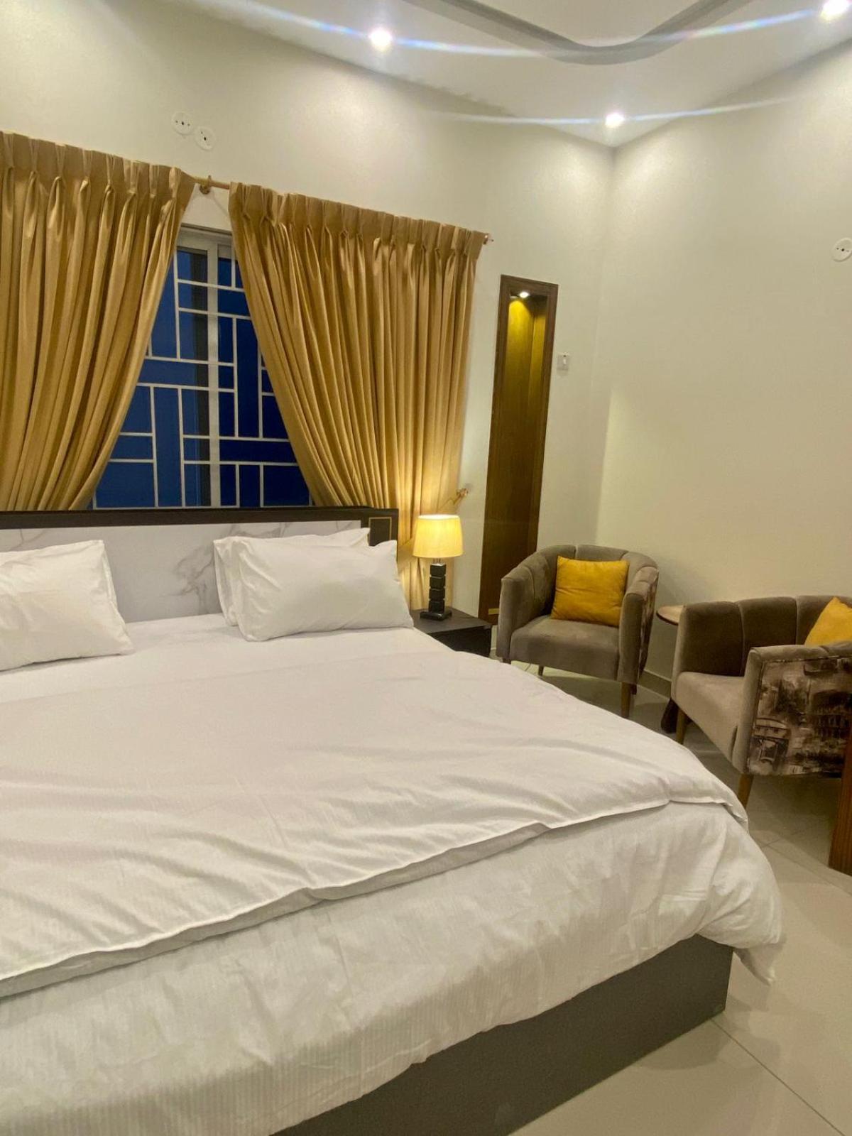 Luxury Guest House In Bahria Town Rawalpindi Exterior foto